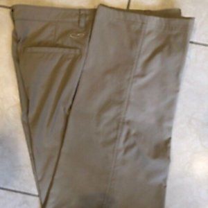 Champion C9 Golf Khaki 100% Polyester Men's Size 34W x 32L Pants